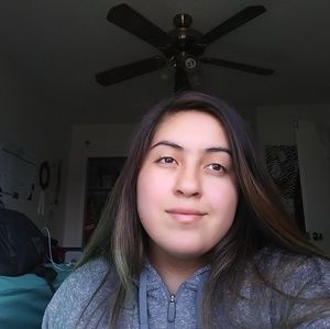 Meet your Posher, Enyessa